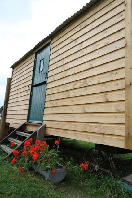 Hotel Shepherdshuts-Southeast Ashford  Exterior foto