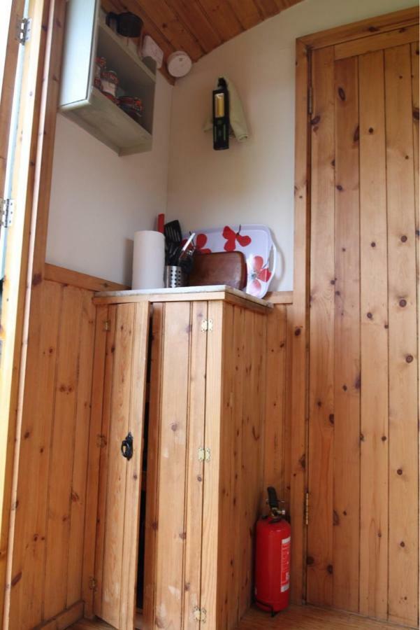Hotel Shepherdshuts-Southeast Ashford  Exterior foto